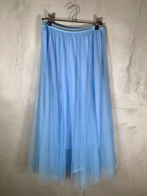 tulle skirt